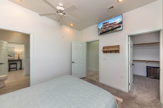 Photo - 1960 Mangrum Dr