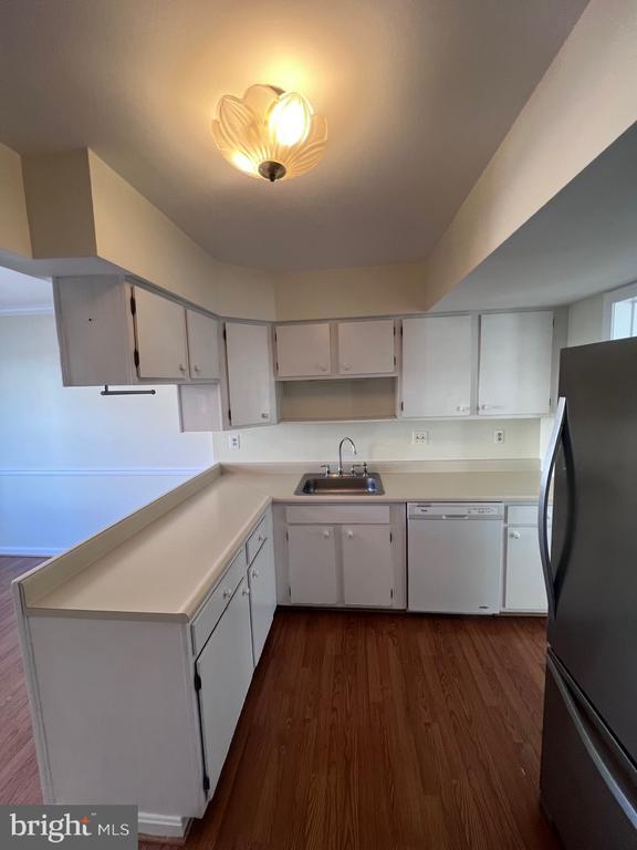 Photo - 214 Fairfield Dr