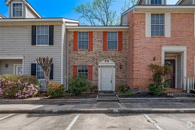 Building Photo - 2030 Plantation Dr Unit B7 Rental