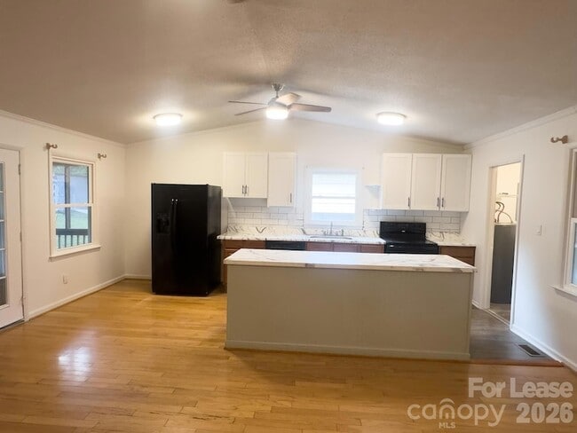 Photo - 115 Setter Ct