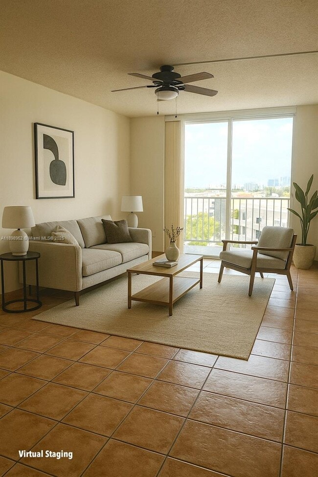 Photo - 1465 NE 123rd St Unidad 806