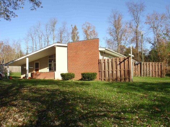 8074 Rolling Hills Dr