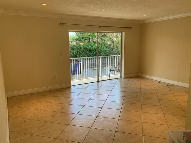 Building Photo - 8475 SW 94th St Unit # 208E