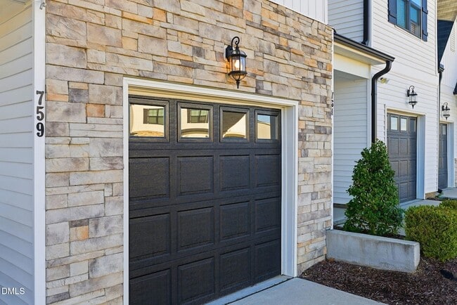 Photo - 759 Putney Hl Rd