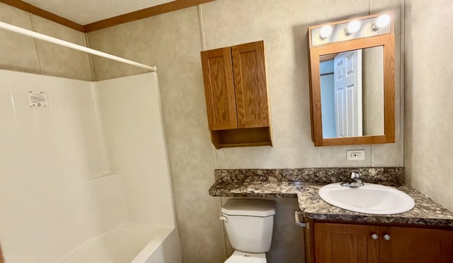 Photo - 25110 Au Lac Dr N
