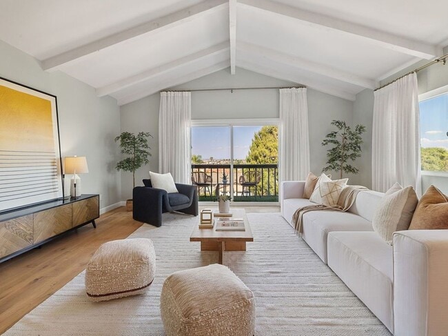 Building Photo - 1141 Stanford Ave