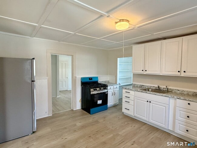 Photo - 10 Riverside Ave Unit U2