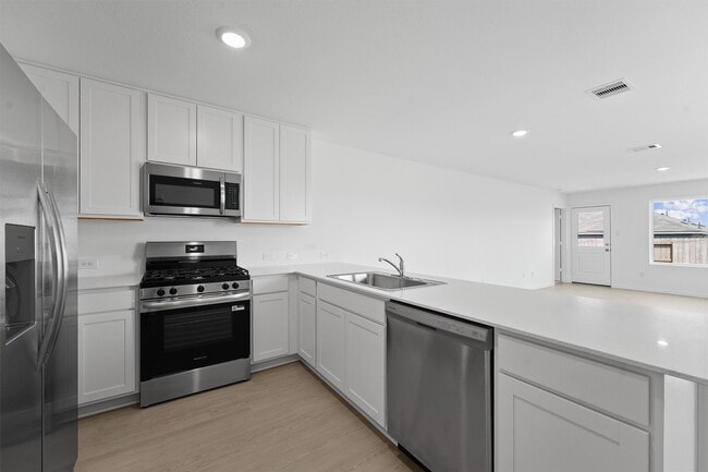 Photo - 323 Bush Mdw Ln