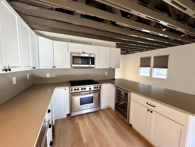 Photo - 2949 S 78th St