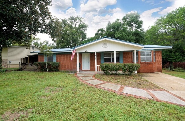 418 Bullock Blvd