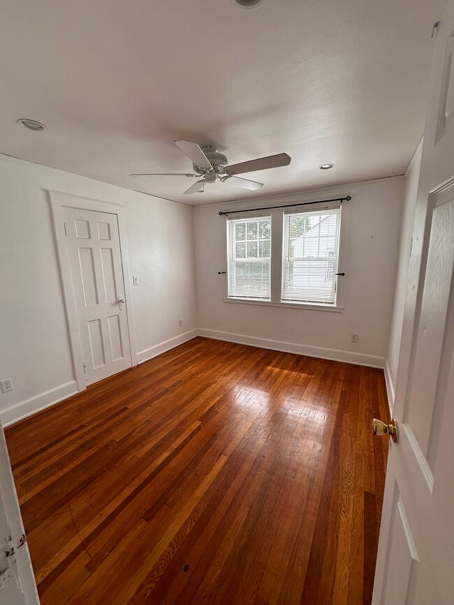 Photo - 48 Lawn Ave Unit 1