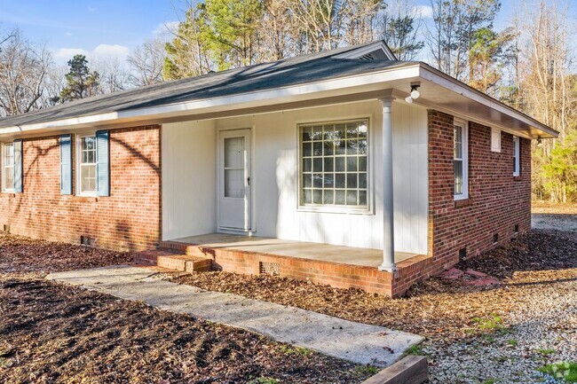 Building Photo - Newley Remodeled in Garner Rental