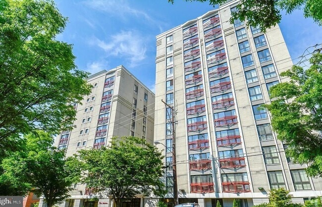 Building Photo - 7915 Eastern Ave Unit 607 Rental