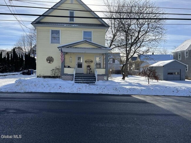 Building Photo - 60 W 8th Ave Unit 2