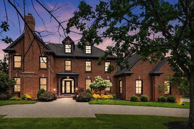 Photo - 678 Canterbury Dr