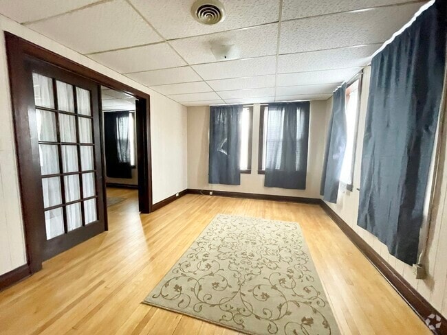 Building Photo - 1 S Minnesota St Unit 3 Rental