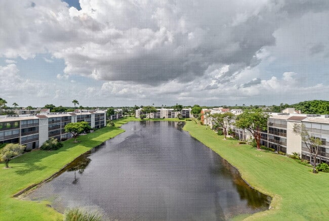 Photo - 14460 Strathmore Ln Unit 605