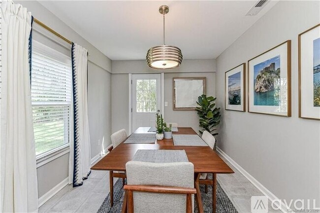 Photo - 4201 Seaforth Dr