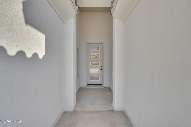 Photo - 12716 Middlesbrough Ave