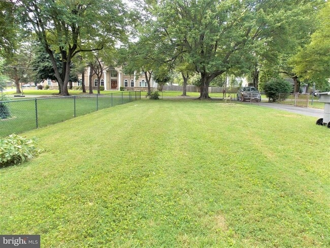 Photo - 6409 Higham Dr