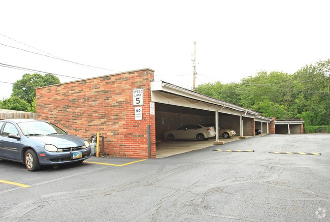 Parking Area - Garfield Club Apartments