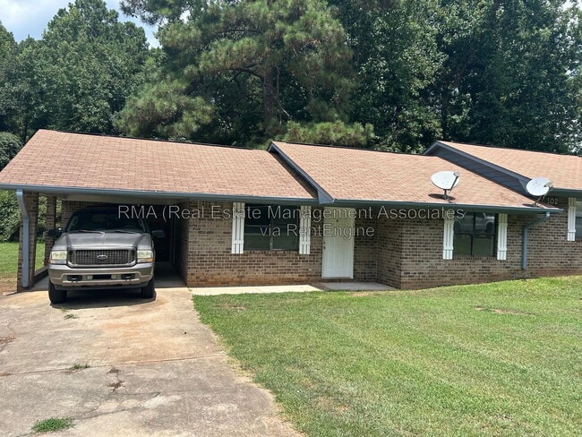 Building Photo - 102 Hill Pine Trail Unit A