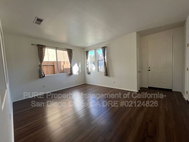 Photo - 535 Island Breeze Ln