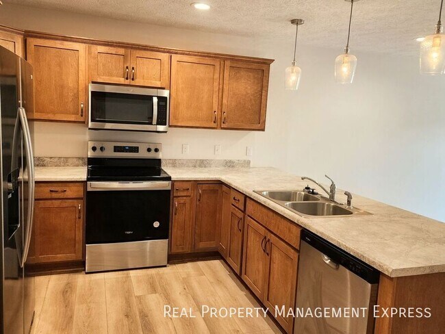 Photo - 3 Bedroom 2.5 Bathroom Townhome