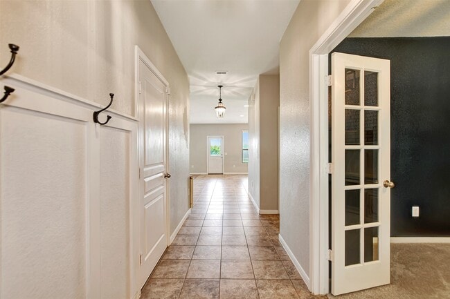 Photo - 5439 Baronet Dr