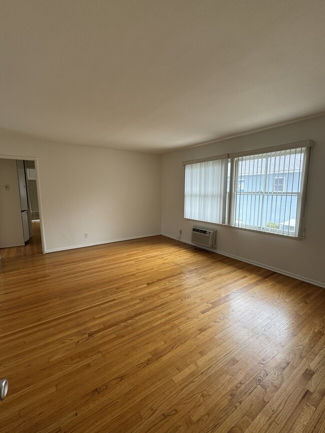 Building Photo - 4941 Whitsett Ave