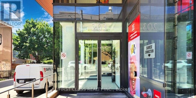 Photo - 203 College St Unit 807