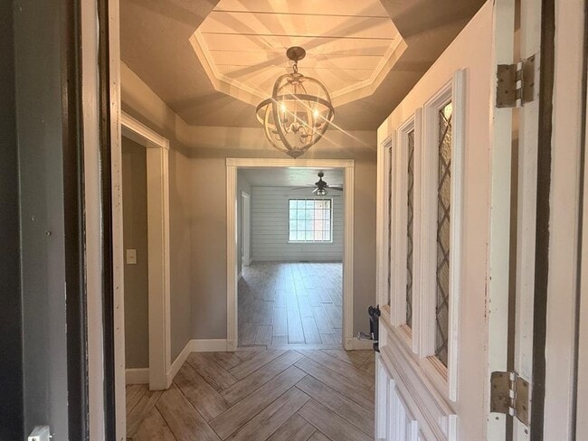 Photo - 405 Partridge Ln