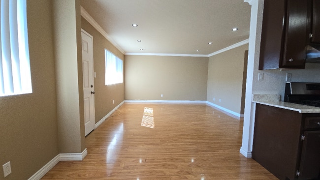 Building Photo - 712 Porter St