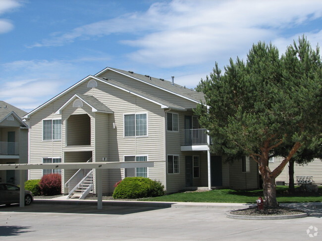 Building Photo - Lincoln Square Rental