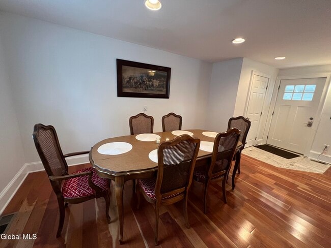 Photo - 223 Lake Ave Unit 2