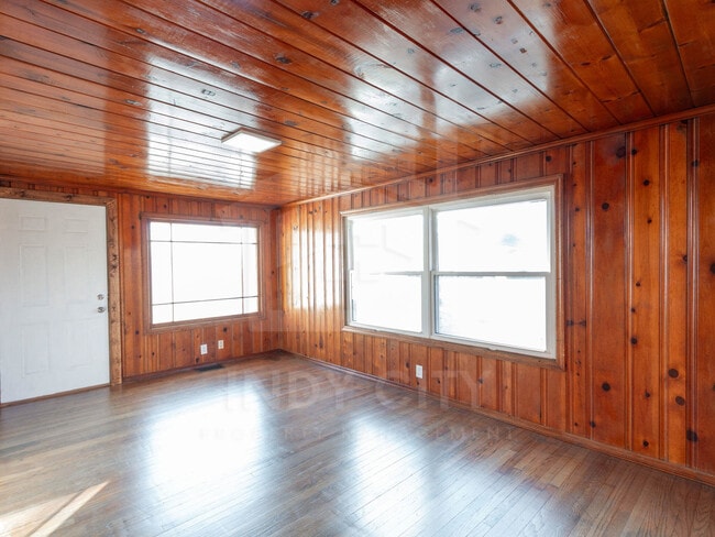 Photo - 4406 Kingsley Dr