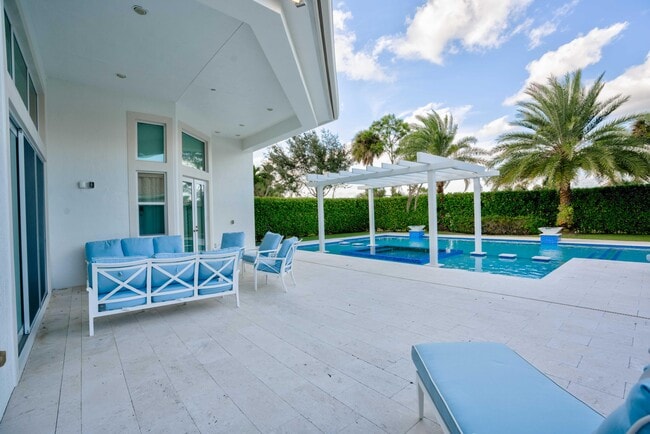 Photo - 131 Carmela Ct