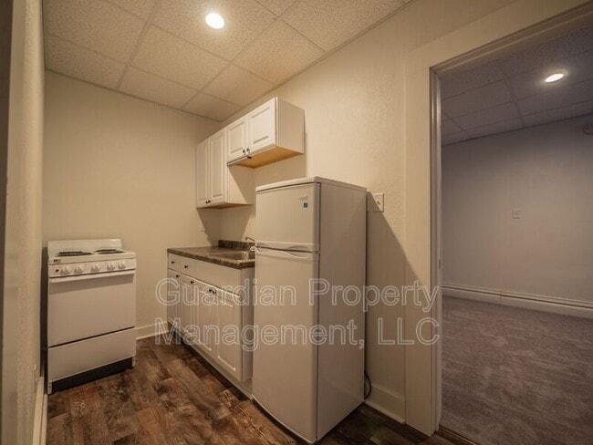 Photo - 108 N Buchanan St