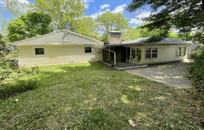 Building Photo - 1905 Oregon Ave