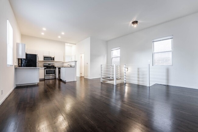 Building Photo - 2638 N Halsted St Unit CH