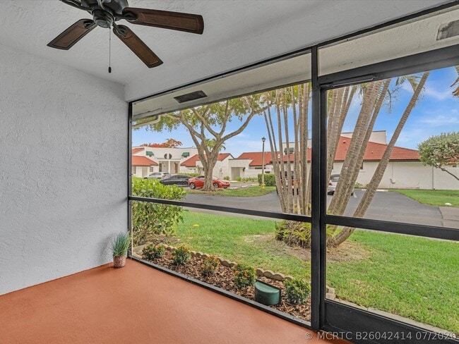 Photo - 299 NW 36th Ave