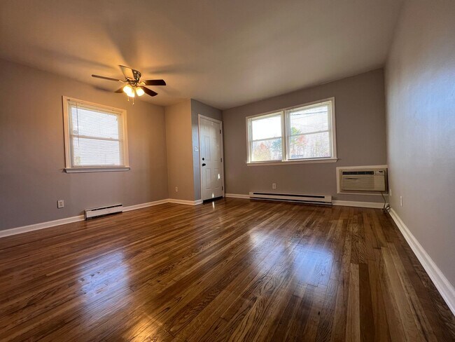 Photo - Cromwell2411 Unit 2411