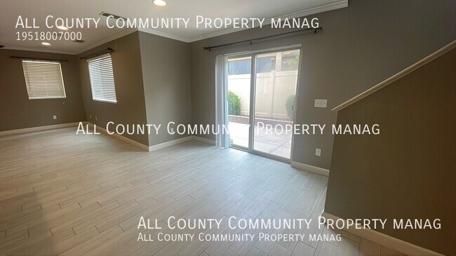 Photo - 34155 Shasta Dr