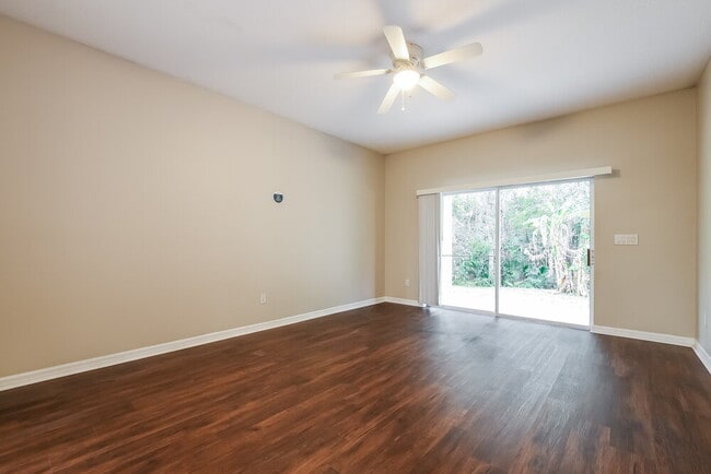 Photo - 344 Marathon Ln