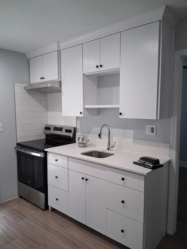 Building Photo - 5304 Arapahoe St Unit 2 Rental