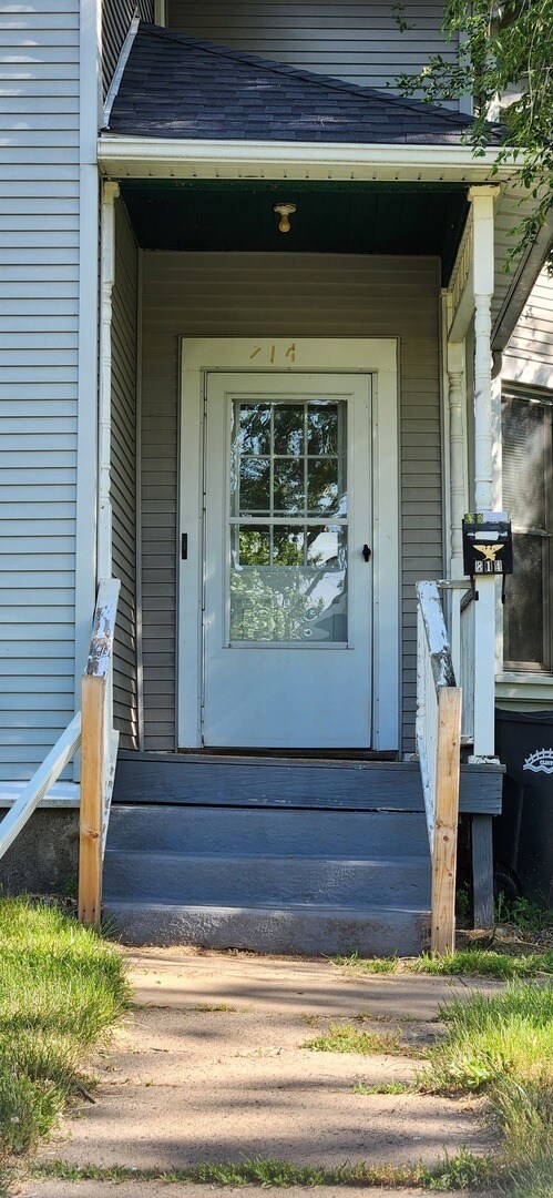 Photo - 814 13th Ave S