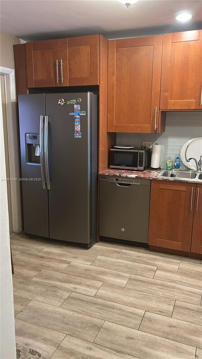 Photo - 215 SE 3rd Ave Unit 306C