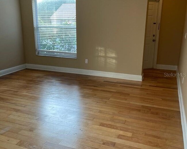 Photo - 5424 E Michigan St