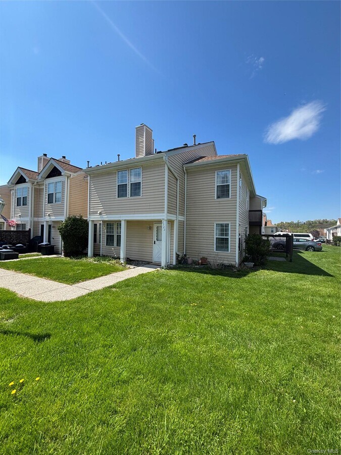 Photo - 2722 Whispering Hills Dr