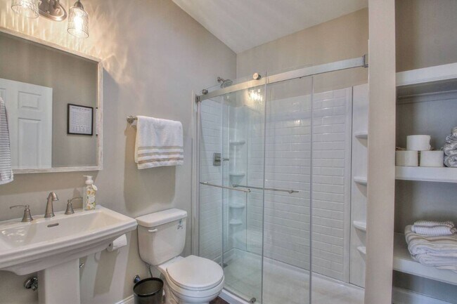 Photo - **COMING SOON** One Bedroom Cabin